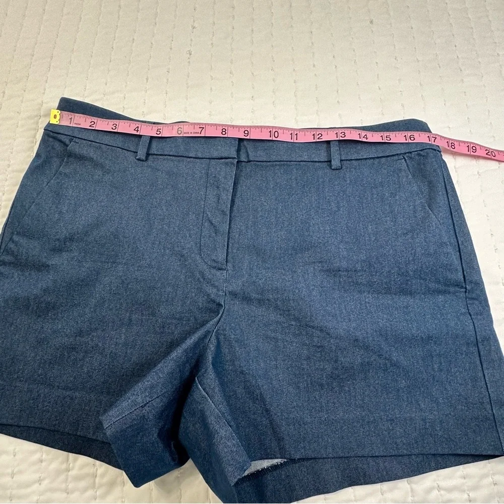 LOFT The Riviera Shorts in Refine Denim High Waist in Blue - Picture 5 of 15